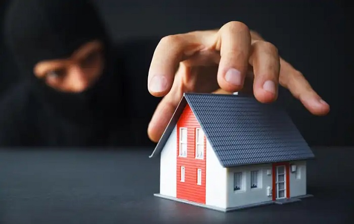 کلاهبرداری در خرید و فروش ملک